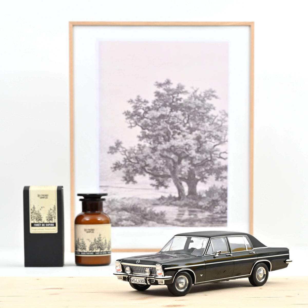 Opel Diplomat V8 1969 Noir 1/18