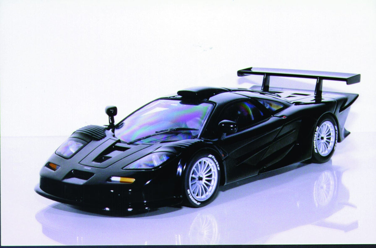 1:18 UT Models McLaren F1 GTR Roadcar 'Longtail' ('97) (black)