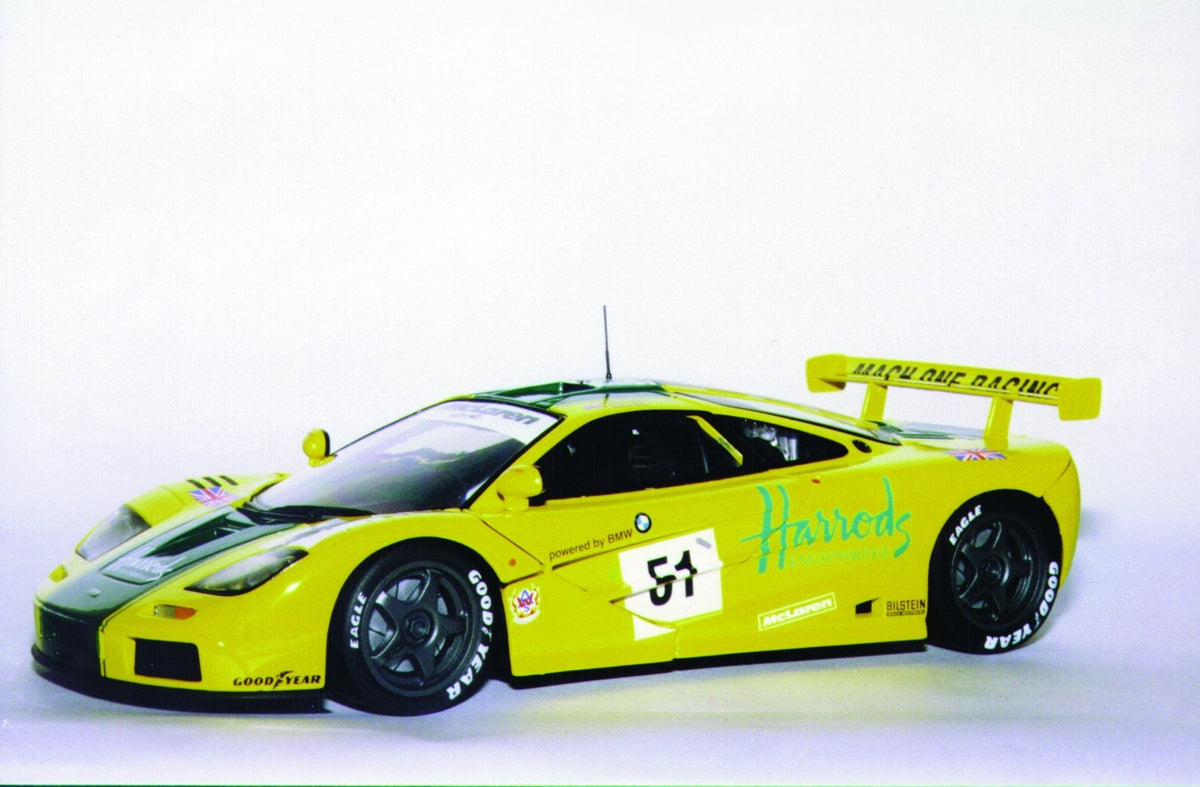 1:18 UT Models McLaren F1 GTR '97 #51 'Harrod's'