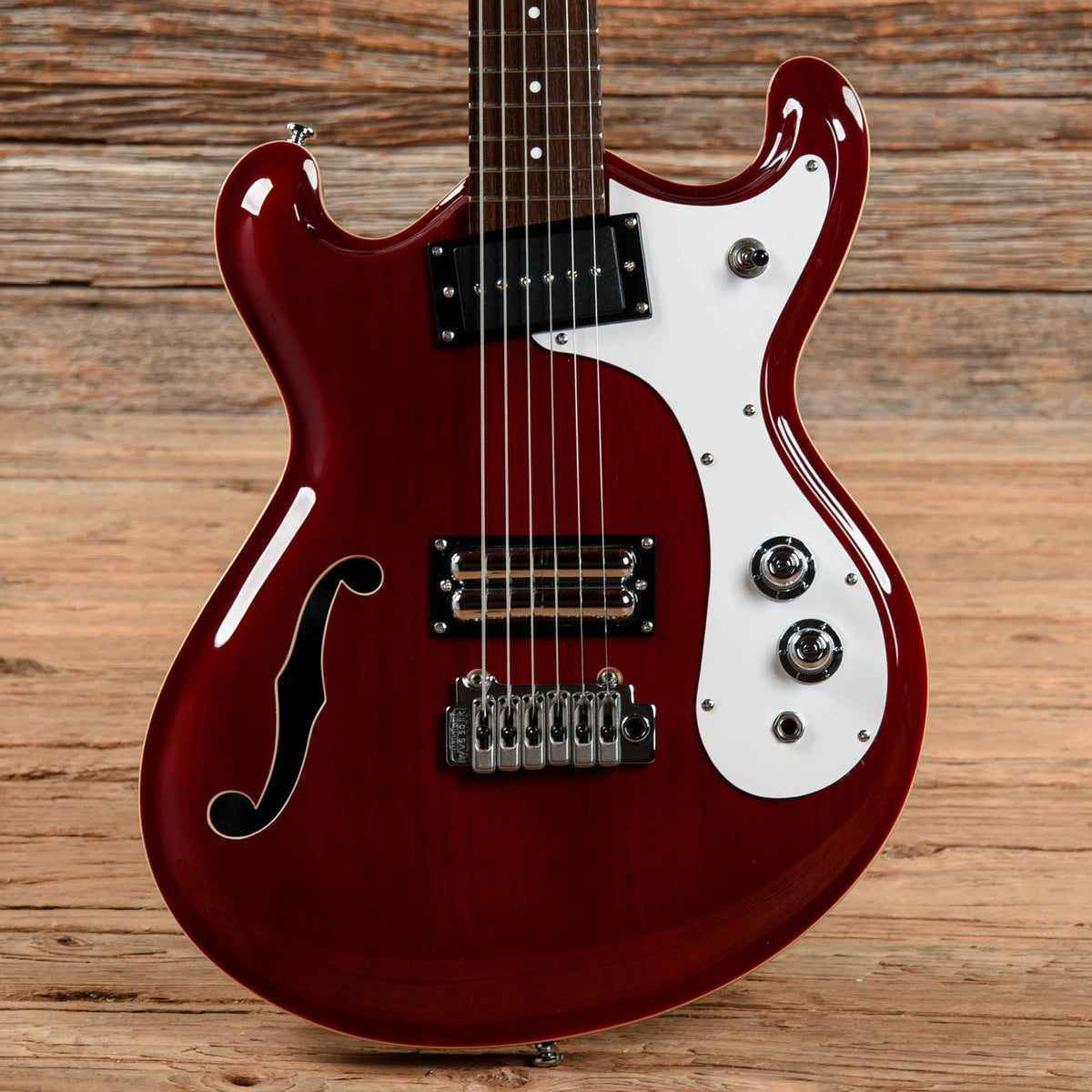 Danelectro The 66BT Baritone with Tremolo Transparent Red 2020