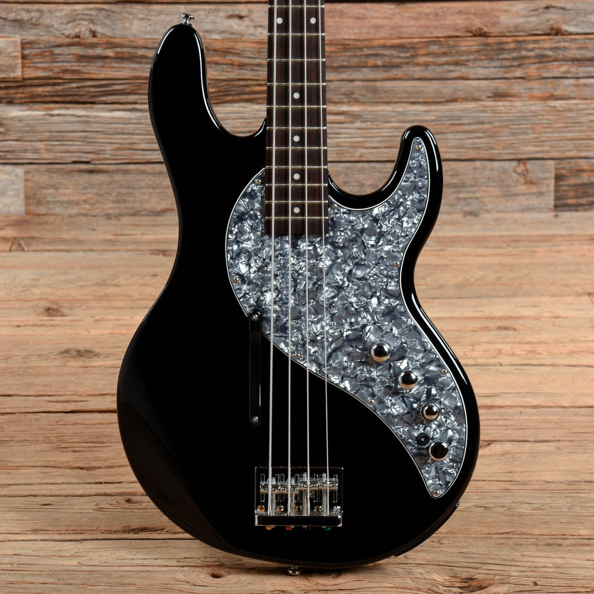 Line 6 Variax Bass 700 Black 2004