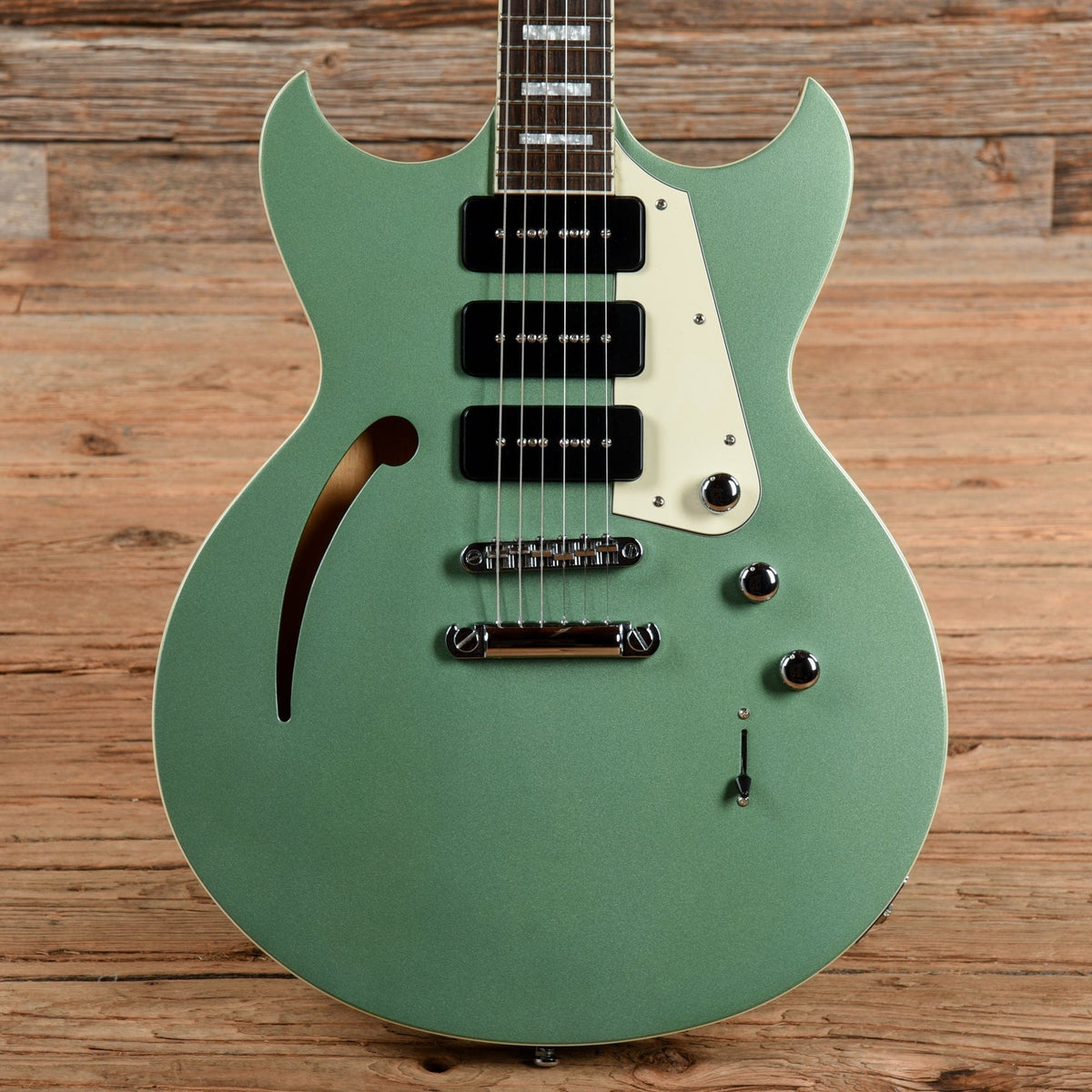 Reverend Manta Ray 390 Metallic Alpine Green