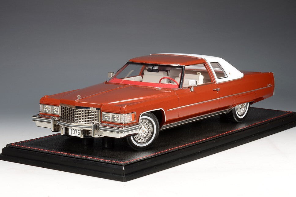 Stamp Model 1976 Cadillac Coupe DeVille Firethorn Metallic 1:18 (Default Title (3190))