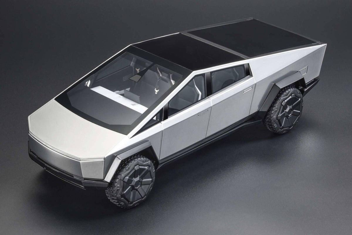 Top Marques Tesla Cybertruck Silver 1:18 Scale Model WITH DISPLAY CASE (Default Title (3665))